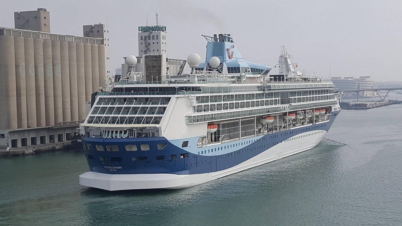 轮游将为你带来一次难忘的体验和回忆开元棋牌app欧洲浪漫之旅20天邮(图5)