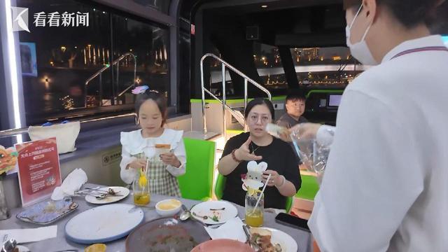 传统佳节为何能全球圈粉无数开元棋牌老外也玩嗨！这个(图6)